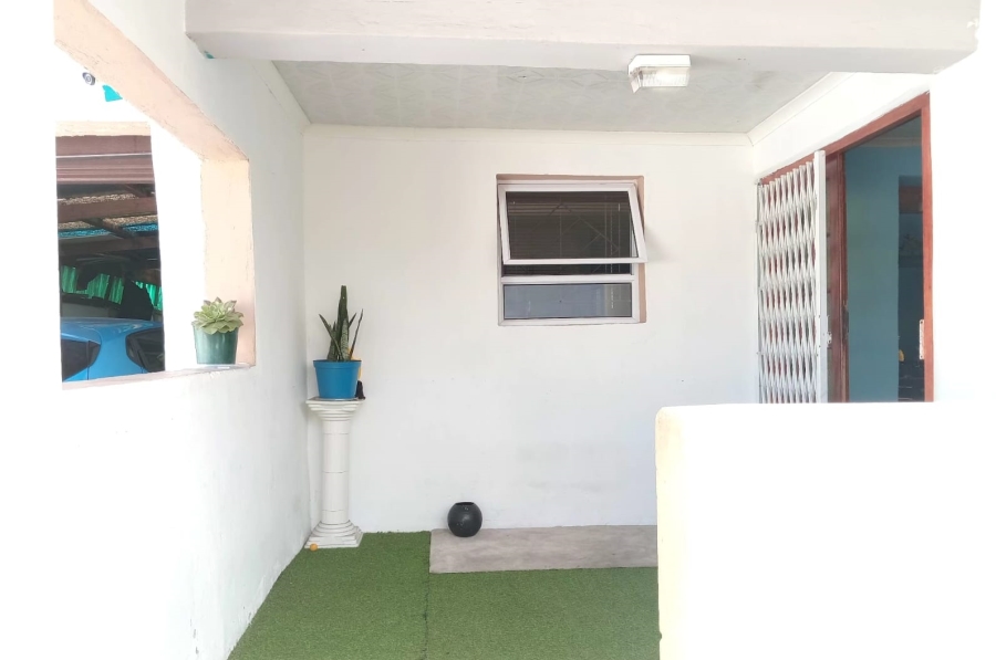 4 Bedroom Property for Sale in Voorbrug Western Cape